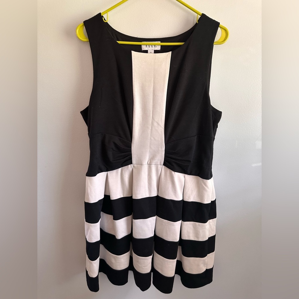 Elle Black and White Sleeveless Striped Fit & Flare Dress